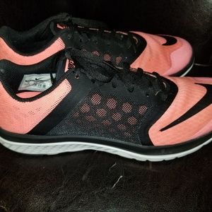 Nike Shoes - Womens nikes Nike Shoes - Womens nikes
